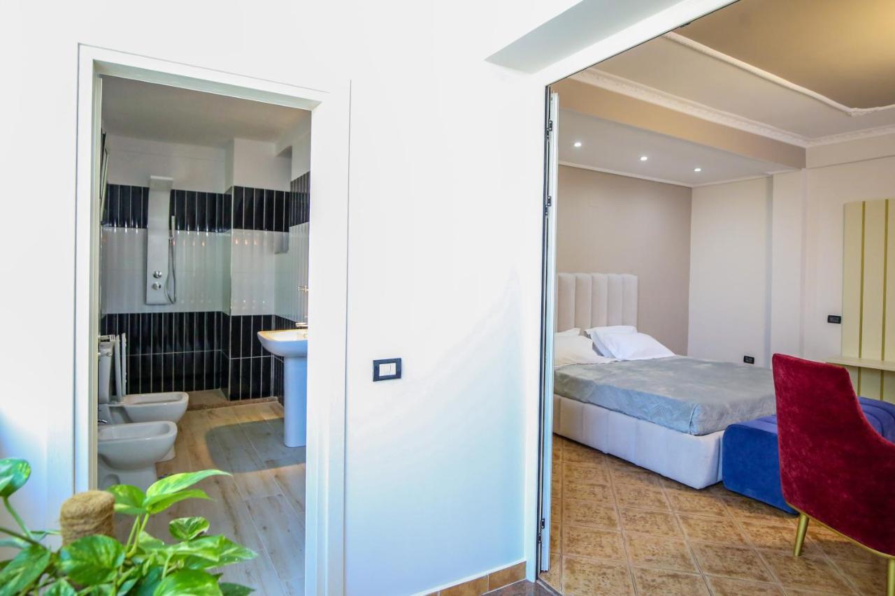 Hotel Vila Stefa Вльора Екстер'єр фото